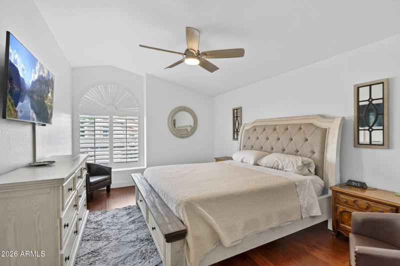 24-web-or-mls-51- E Desert Willow Rd