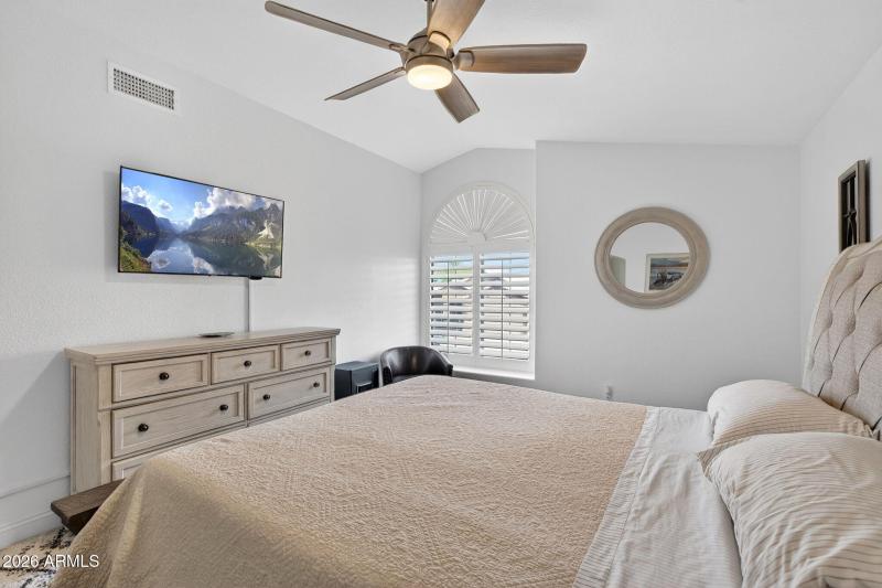 26-web-or-mls-54- E Desert Willow Rd