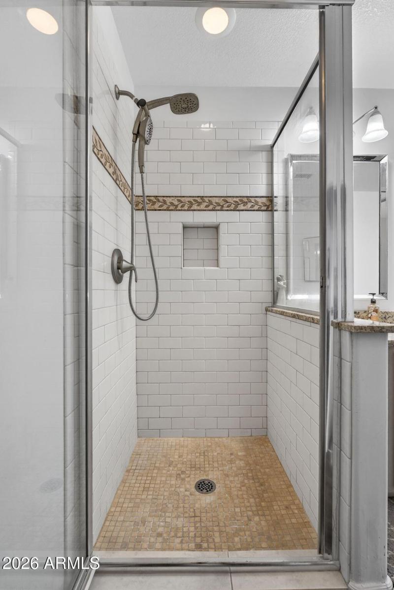 30-web-or-mls-57- E Desert Willow Rd