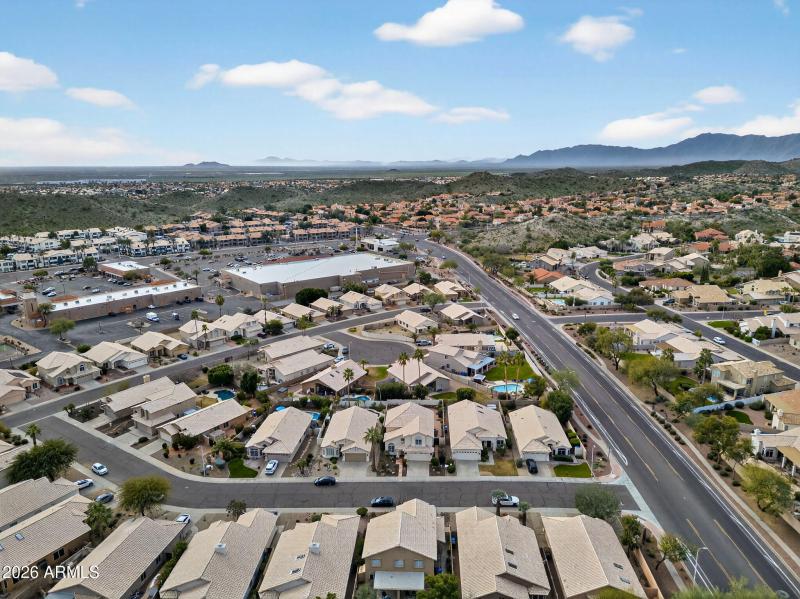 71-web-or-mls-24- E Desert Willow Rd