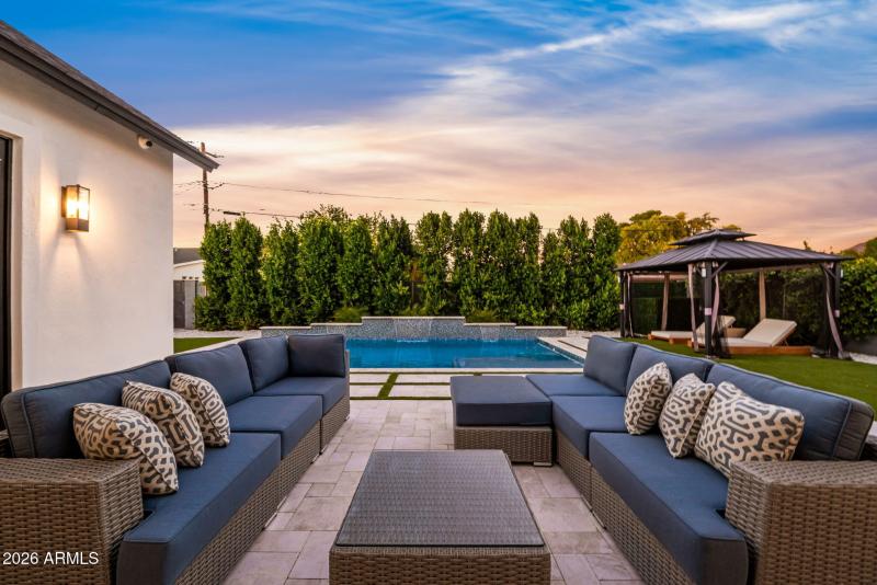 Beautiful Outdoor Retreat
