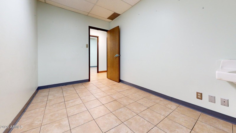 515-W-Buckeye-306-Bedroom