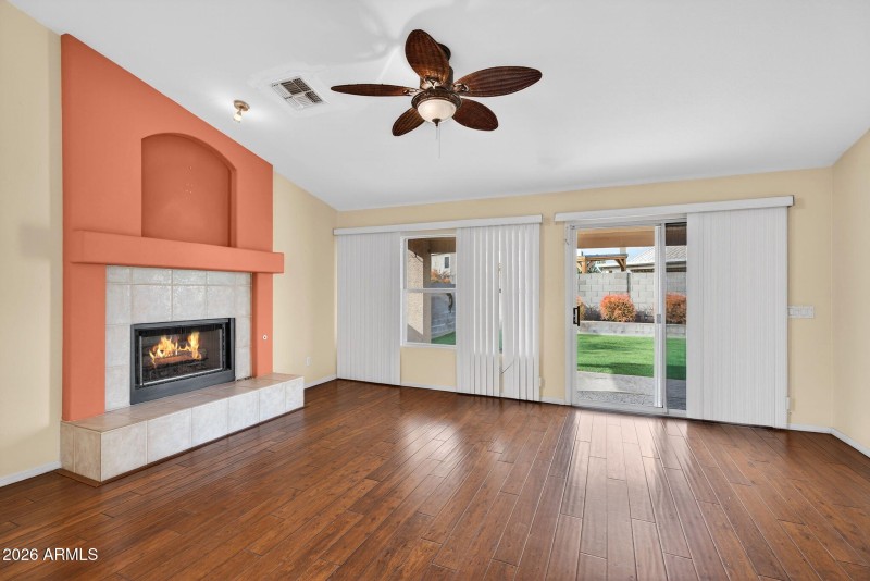 4-web-or-mls-45-N 110th Ave