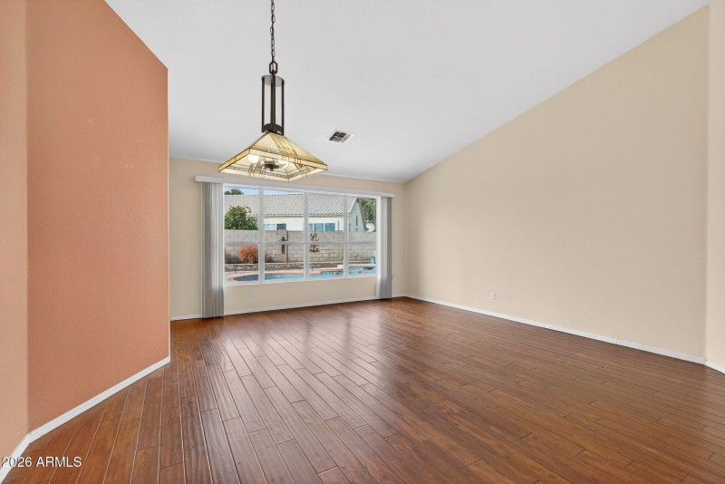 7-web-or-mls-35-N 110th Ave