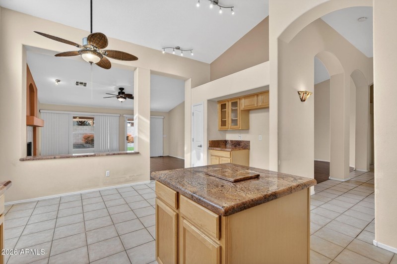 16-web-or-mls-44-N 110th Ave