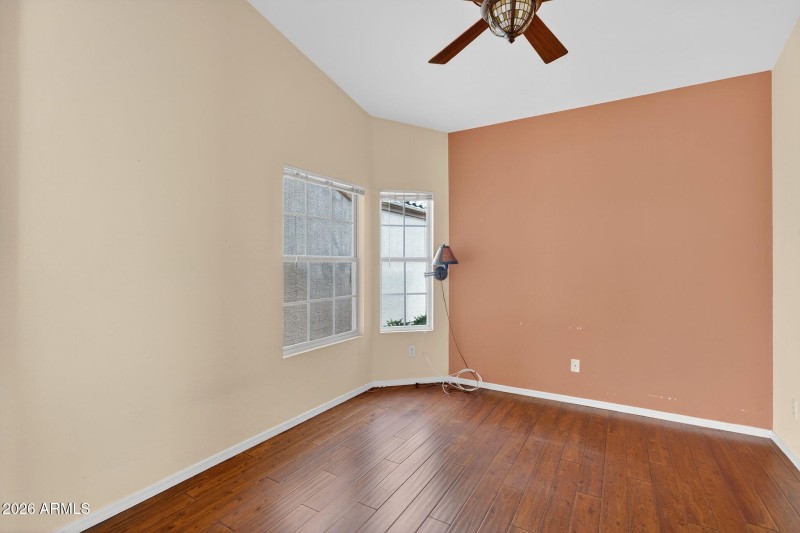 17-web-or-mls-20-N 110th Ave