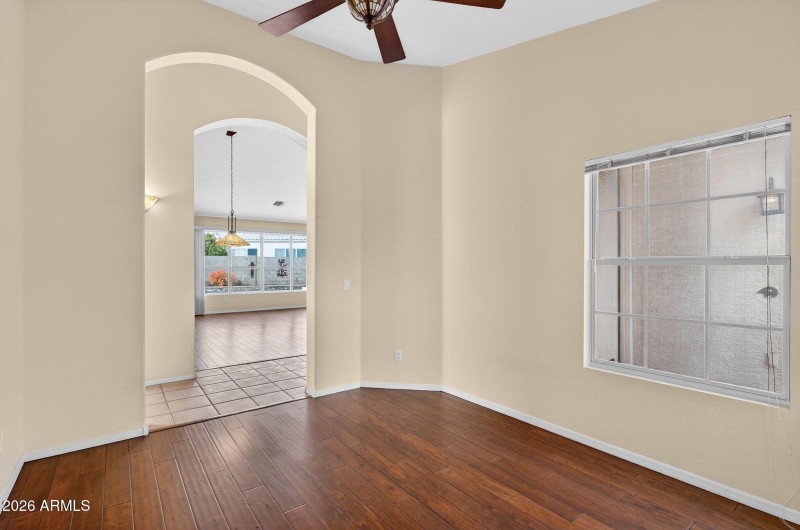 18-web-or-mls-21-N 110th Ave