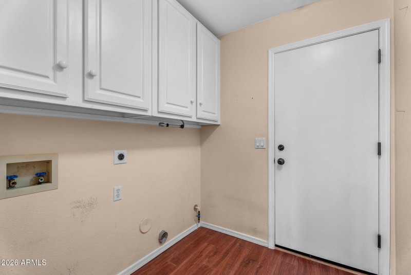 31-web-or-mls-27-N 110th Ave