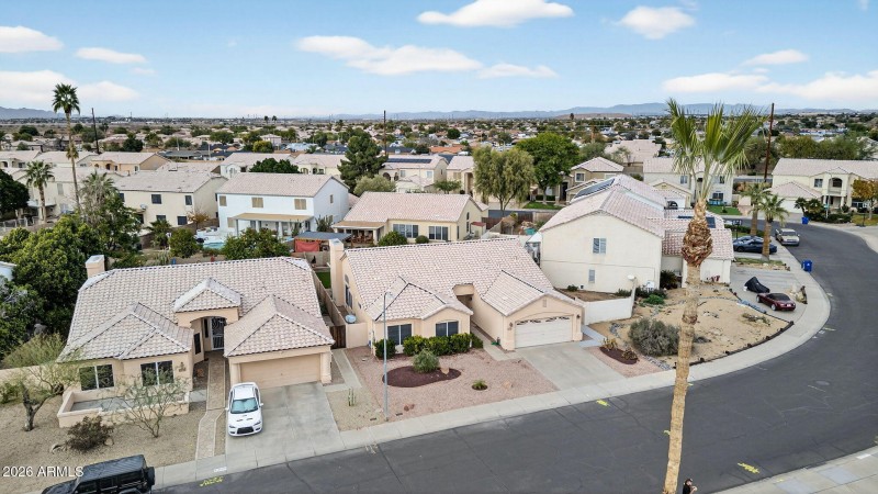 46-web-or-mls-07-N 110th Ave