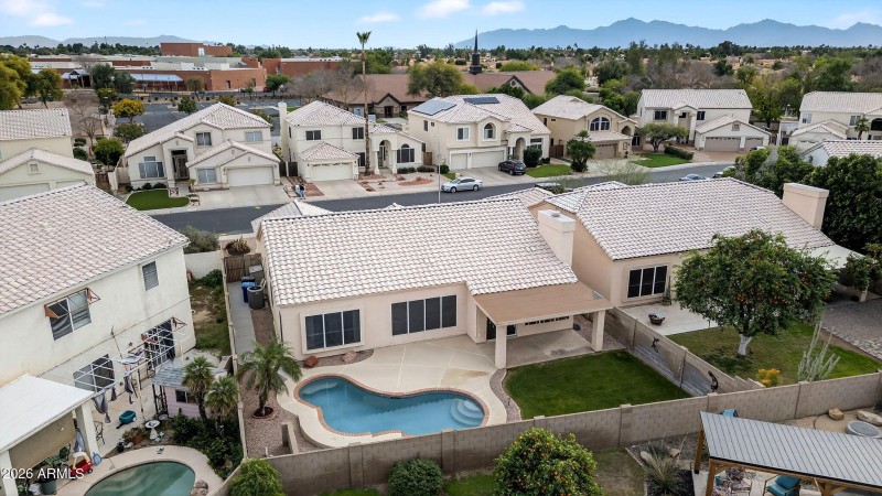 50-web-or-mls-17-N 110th Ave