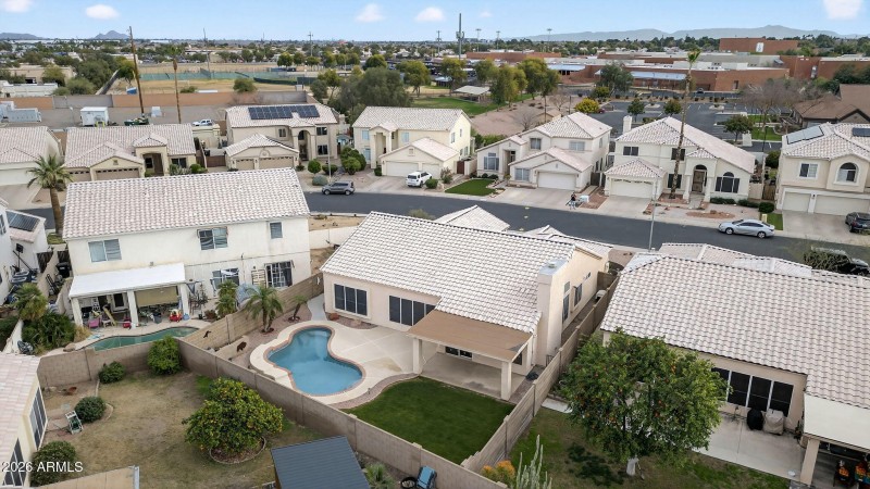 54-web-or-mls-14-N 110th Ave