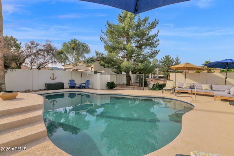 21102 Pummelos - 48Pool
