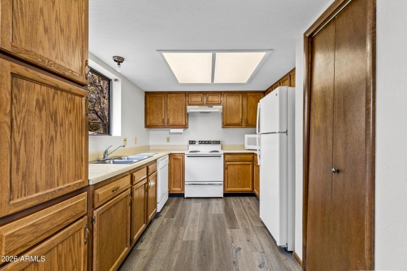 35 W Campfire Trl, Munds Park-26