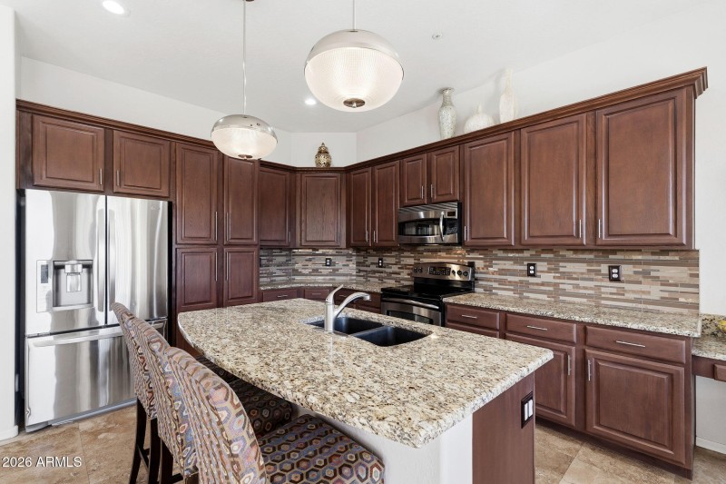 012__9223 Broken Bow