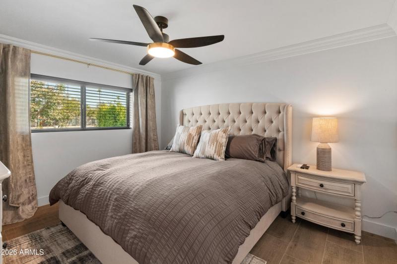 6621 E Dreyfus Ave-1