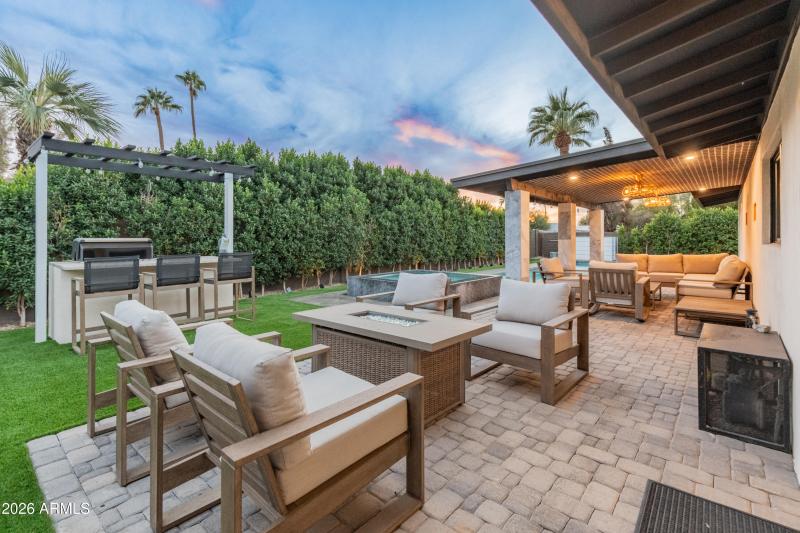 6621 E Dreyfus Ave-83