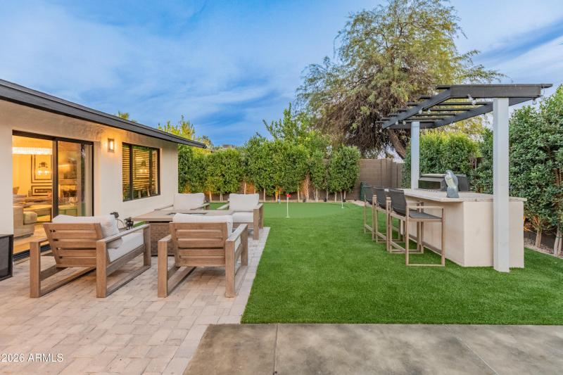 6621 E Dreyfus Ave-75