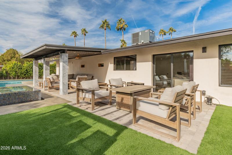 6621 E Dreyfus Ave-48