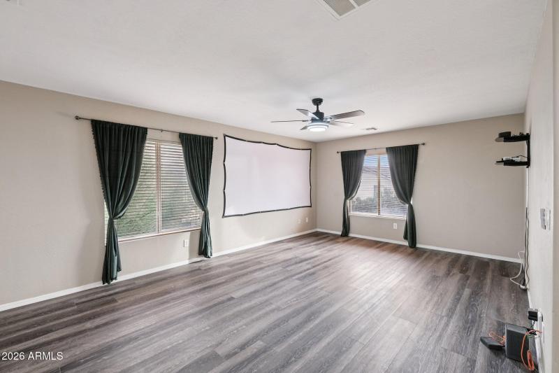 17-web-or-mls-N 224th Ave-S2201-017