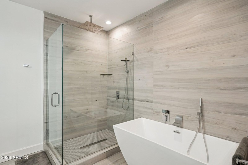 29-web-or-mls-E Weldon Ave-S2201-029