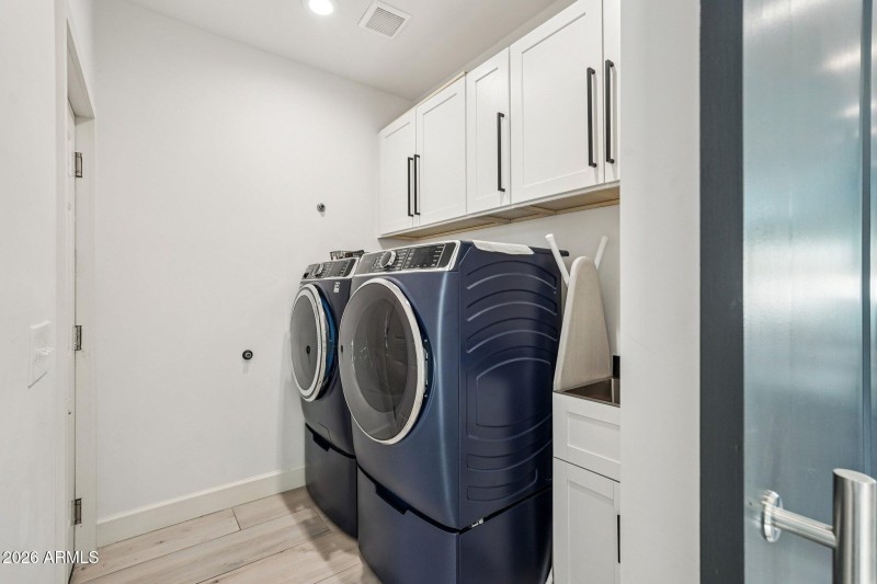 36-web-or-mls-E Weldon Ave-S2201-036