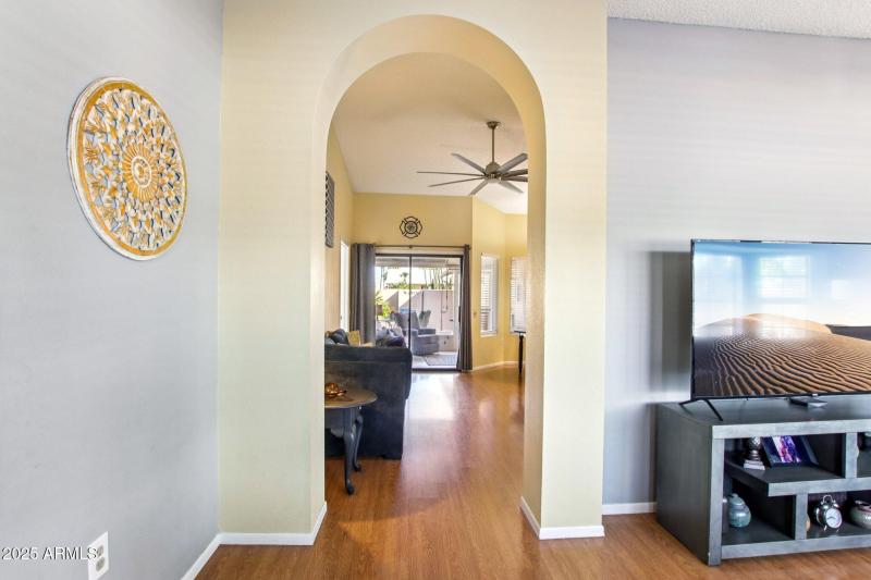 9-web-or-mls-W Meeker Blvd-S0909-009