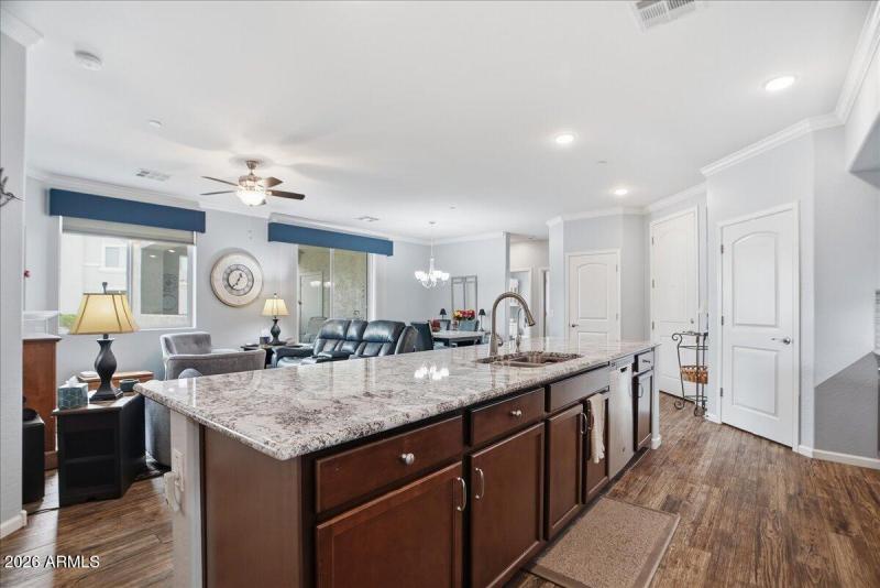 16-900 S Canal Dr 114_RedHogMedia