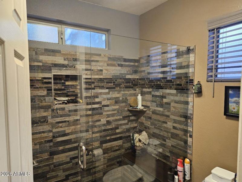 Additional Primary Bath View