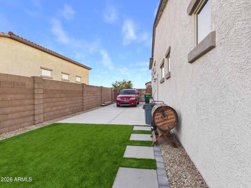 RV Gate with Side Yard & Extra Parking