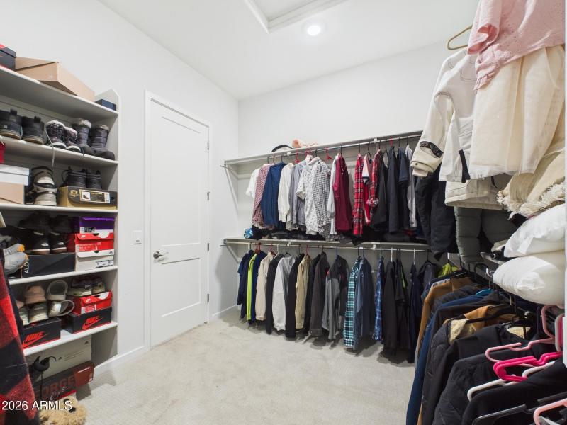 CAM02404G0-PR0186-STILL027