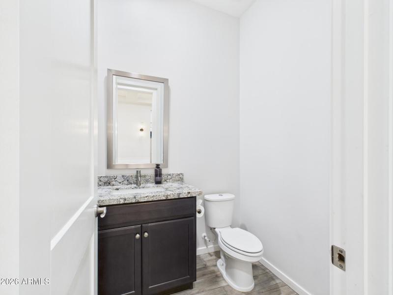 CAM02404G0-PR0186-STILL029