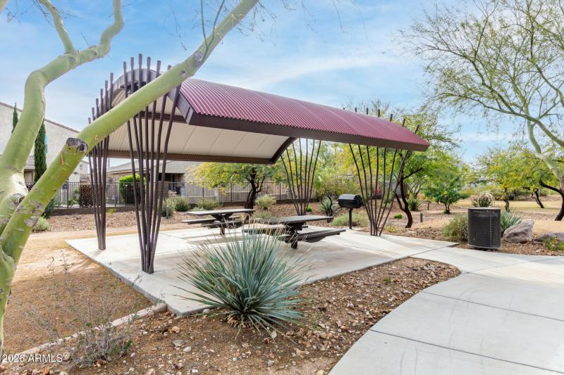 Neighborhood Amenities