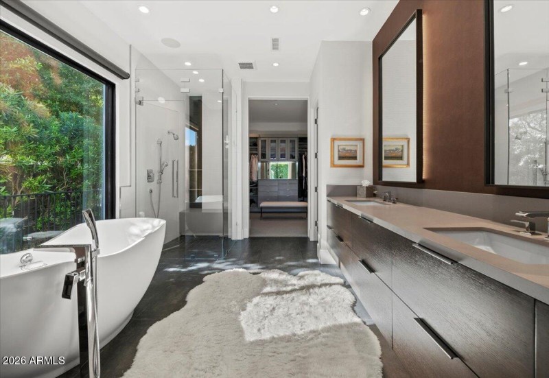 27-6982 E Joshua Tree Ln 23