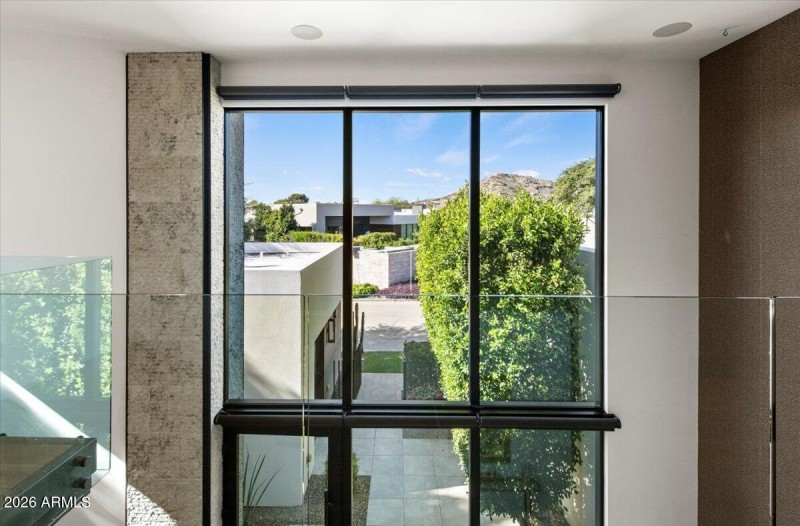 39-6982 E Joshua Tree Ln 35