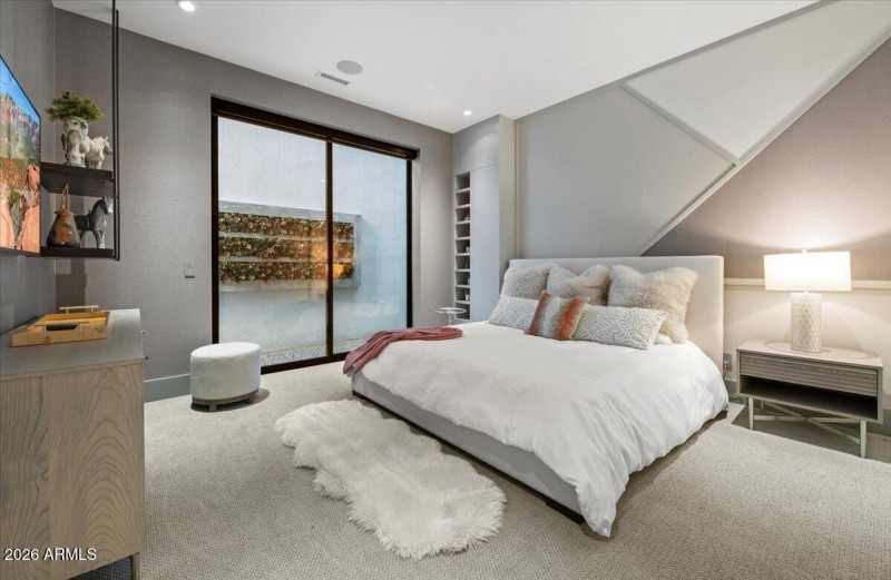 43-6982 E Joshua Tree Ln 39