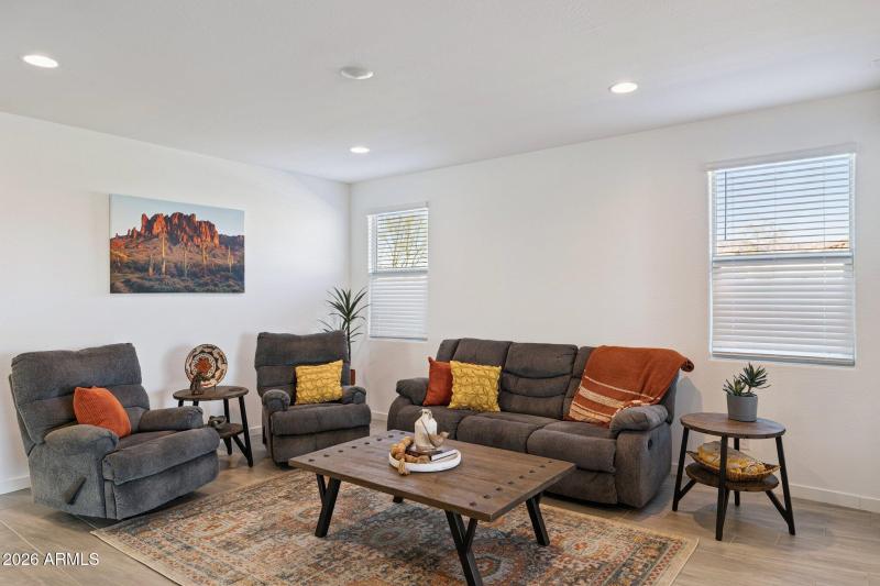 12-web-or-mls-7227-s-sandal-rd