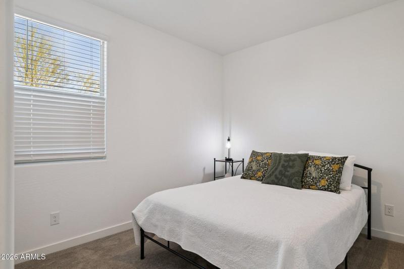 24-web-or-mls-7227-s-sandal-rd