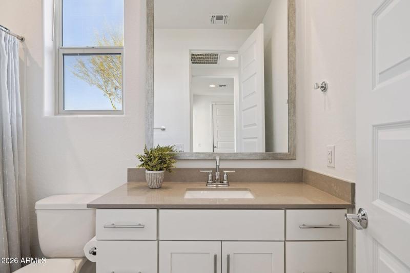 26-web-or-mls-7227-s-sandal-rd