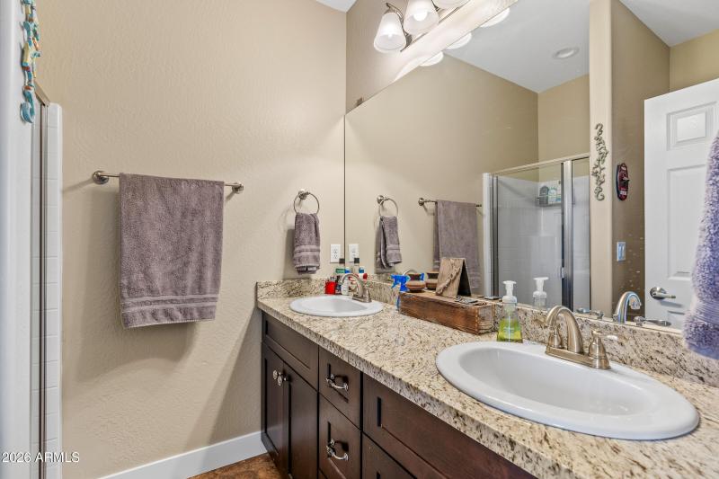 2545 W Cripple Creek Dr.-16