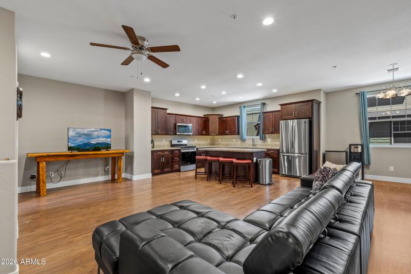 2545 W Cripple Creek Dr.-4