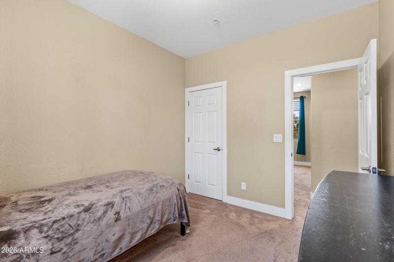 2545 W Cripple Creek Dr.-24