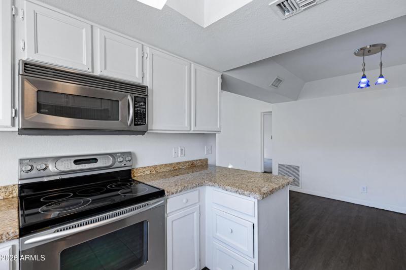 818 S Westwood #234-13