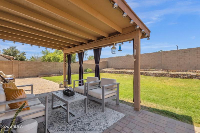 34-web-or-mls-18110-n-skyhawk-dr