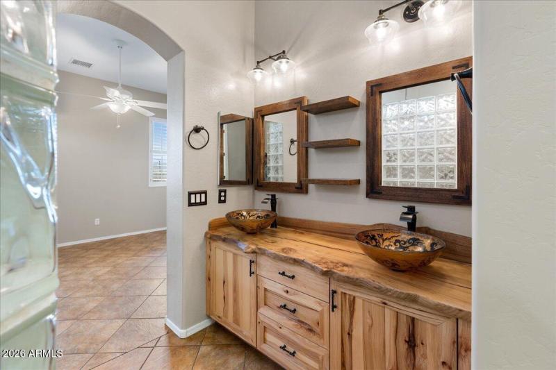 20-Primary Bathroom Vanity