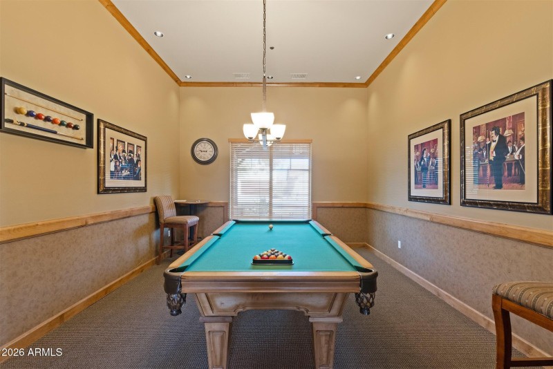 Peralta Billards Room