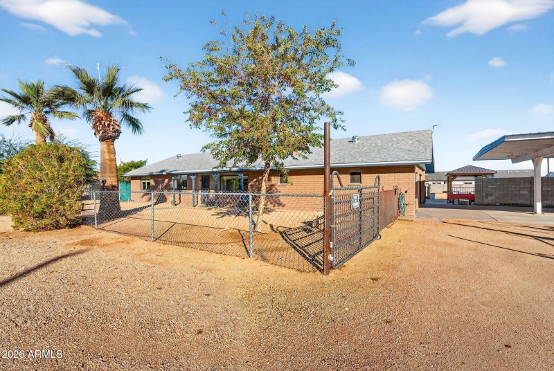 54-web-or-mls-73-W Ocotillo Rd