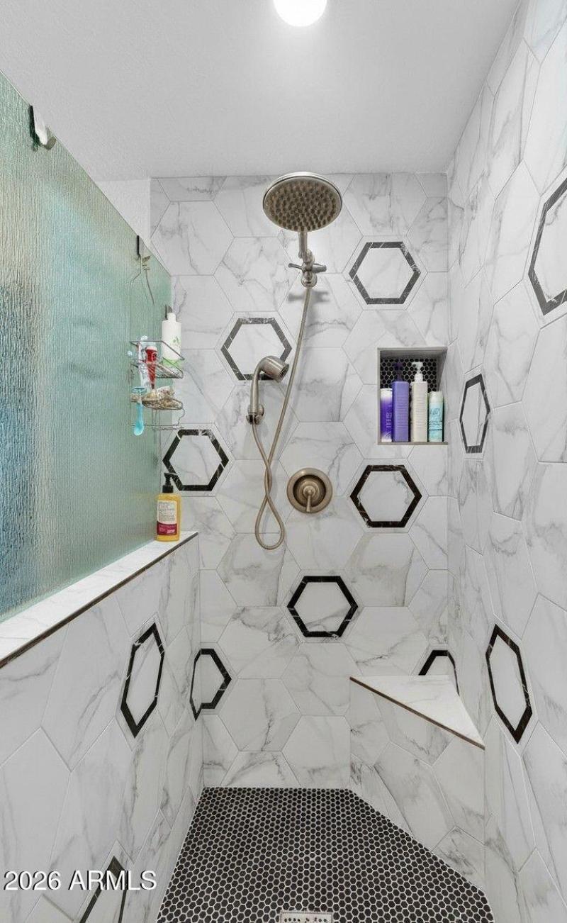 27-web-or-mls-52-W Ocotillo Rd