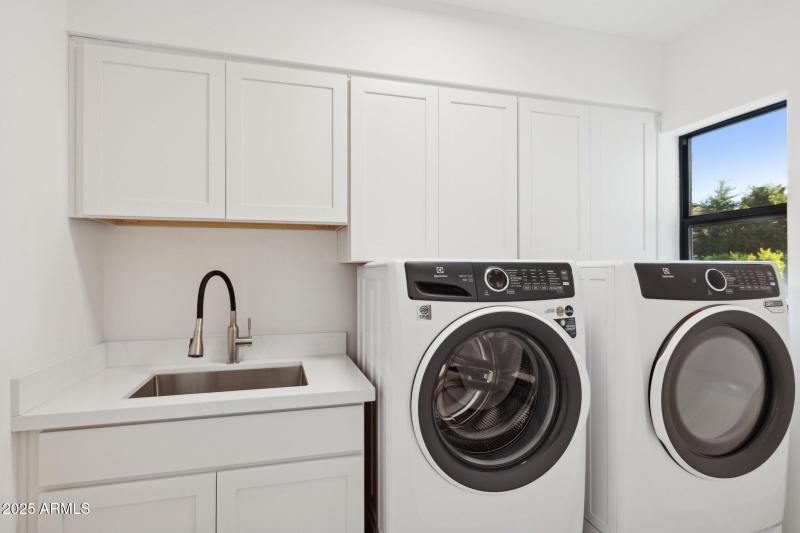 39-web-or-mls-342-e-orangewood-ave