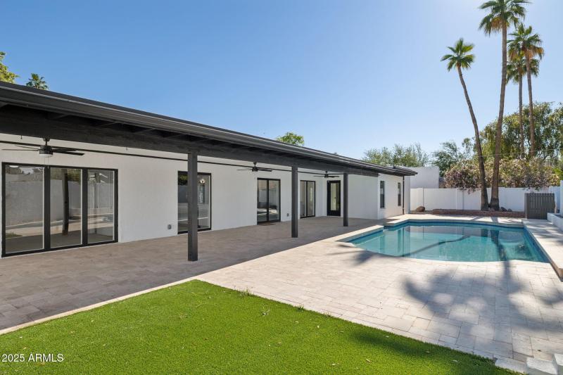 42-web-or-mls-342-e-orangewood-ave