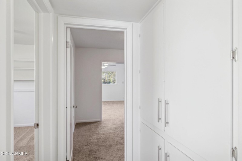 27-web-or-mls-5428-e-pinchot-ave